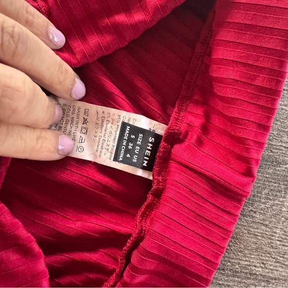 SHEIN Red Ribbed Two-Piece Set - Picture 7 of 9